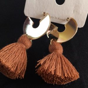 NWT gold and brown tassel earrings
